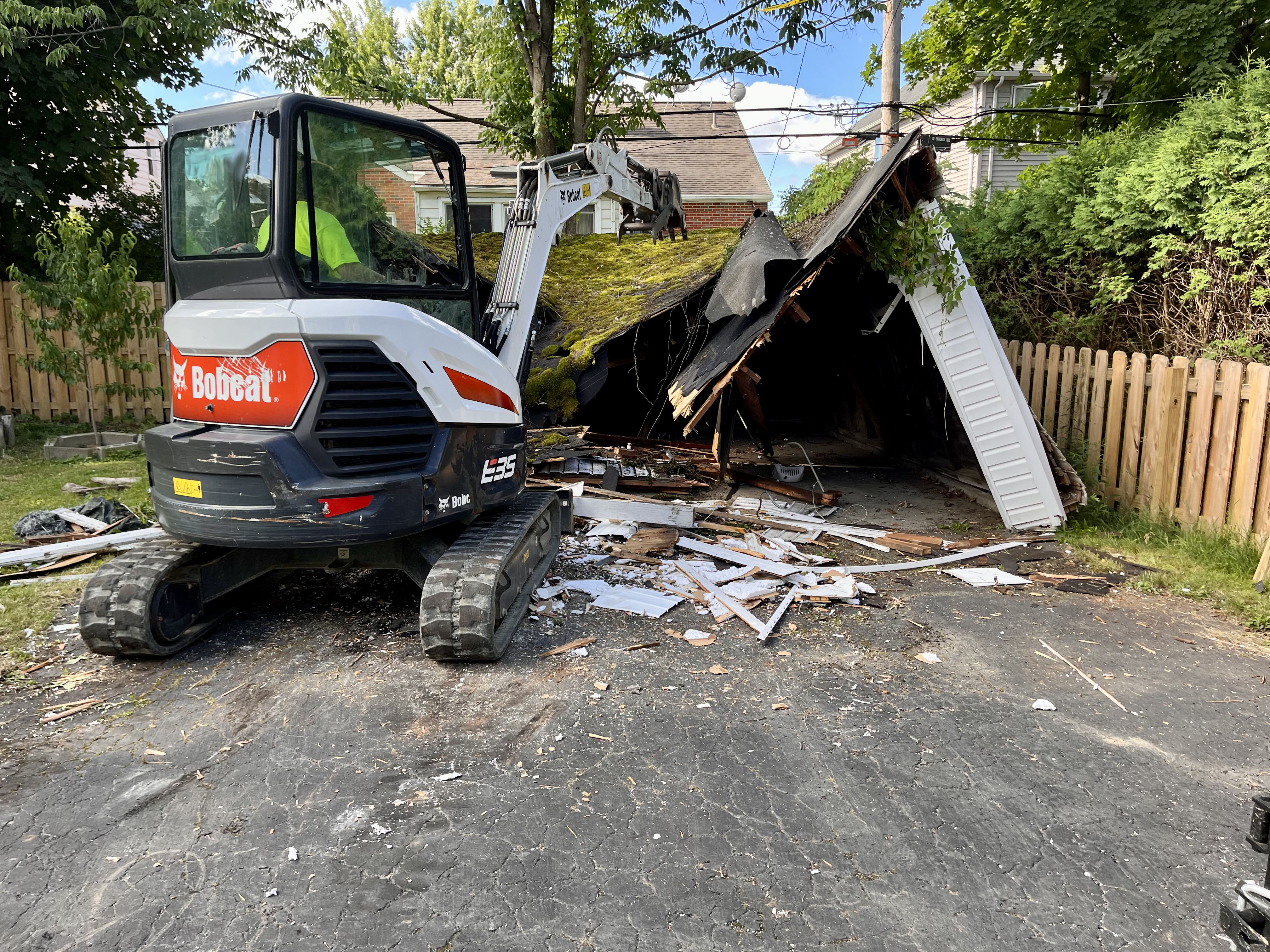 Reliable demolition contractor in Beachwood, OH